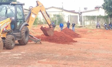 CURSO DE OPERADOR DE RETROESCAVADEIRA OFERECIDO PELA PREFEITURA DE TRINDADE PREPAROU PESSOAL PARA TRABALHAR COM MÁQUINA PESADA