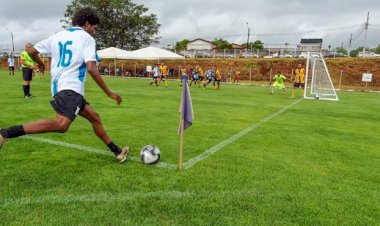 AÇÕES DA SECRETÁRIA MUNICIPAL DE ESPORTES E JUVENTUDE, LUANA VIEIRA REALIZAM 1º TORNEIO DE FUTEBOL SOCIETY DE TRINDADE COM 16 TIMES E ASSOCIAÇÃO MAURINHO DE PAULA SAI VENCEDORA