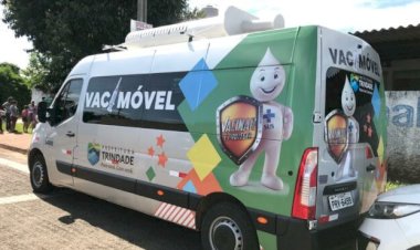 POR DETERMINAÇÃO DO PREFEITO MARDEN JÚNIOR, VAN PARA VACINAÇÃO MÓVEL FAZ ATENDIMENTO NO PONTAKAYANA DURANTE FRENTES DE SERVIÇOS PÚBLICOS