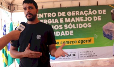 PREFEITO MARDEN JÚNIOR PARTICIPA DE SOLENIDADE DE ASSINATURA DA AUTORIZAÇÃO DO ESTADO DE GOIÁS DA PROPOSTA DE COOPERAÇÃO INTERMUNICIPAL UTILIZANDO ATERRO NA CIDADE