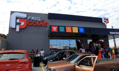 MARDEN JÚNIOR PARTICIPA DE INAUGURAÇÃO DA UNIDADE DO FRIGORÍFICO GOIÁS, EM TRINDADE