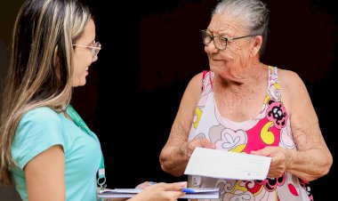 PREFEITURA DE TRINDADE ENTREGA AUTORIZAÇÕES PARA CIRURGIAS DE CATARATA