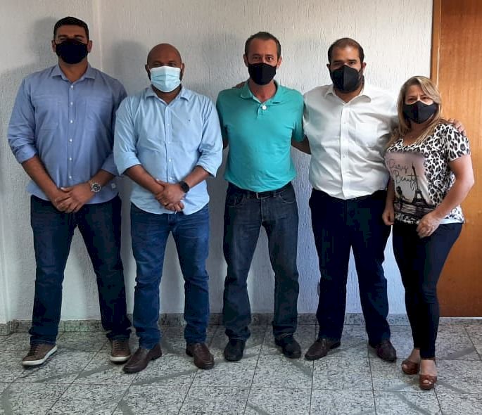 Deputado Federal Lucas Vergílio destinará recursos para Trindade, para construção de centro de controle de zoonoses e campo society sintético