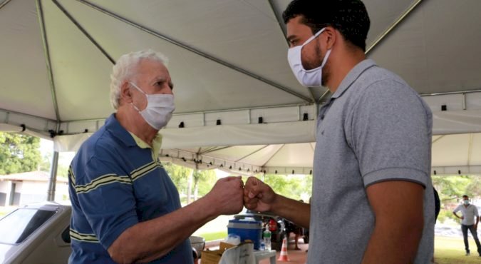 MARDEN JÚNIOR LAMENTA MORTE DE PADRE JESUS FLORES E DECRETA LUTO OFICIAL POR TRÊS DIAS