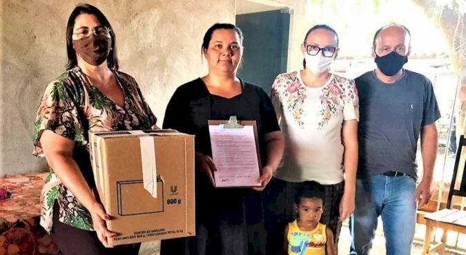 PREFEITURA RECEBE DA BRK AMBIENTAL E REDE ASTA, 10 MIL MÁSCARAS PARA ALUNOS, FEITAS POR COSTUREIRAS DE TRINDADE