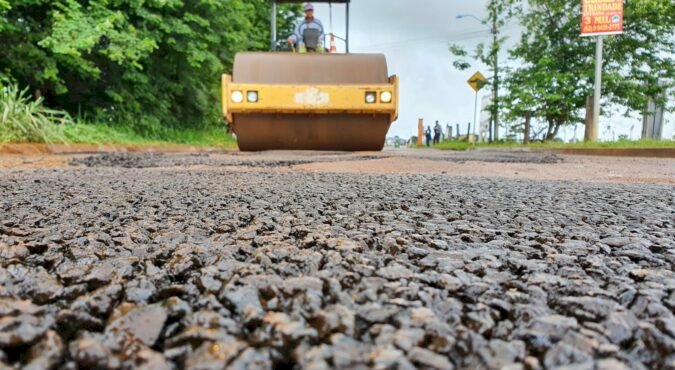 PREFEITURA DE TRINDADE INICIA OPERAÇÃO TAPA-BURACOS EMERGENCIAL E INTENSIFICA ROÇAGEM E REMOÇÃO DE ENTULHOS