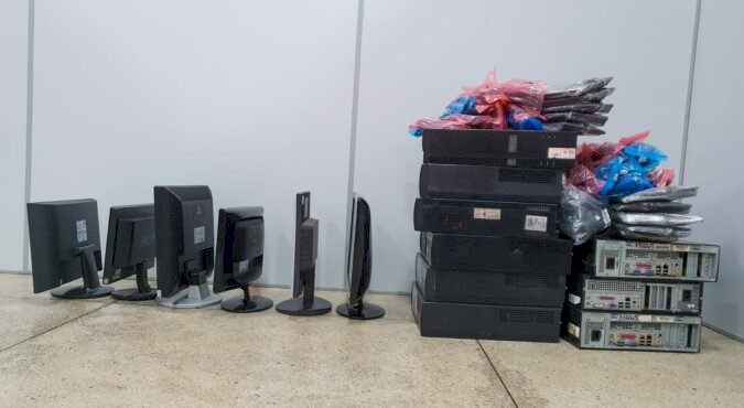 SECRETARIA MUNICIPAL DE TRABALHO E GERAÇÃO DE EMPREGO RECEBE 15 COMPUTADORES DOADOS POR EMPRESÁRIOS DE TRINDADE