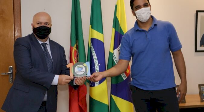 MARDEN JÚNIOR E CÔNSUL DE PORTUGAL ARTICULAM PROJETO CIDADES-IRMÃS ENVOLVENDO TRINDADE E FÁTIMA