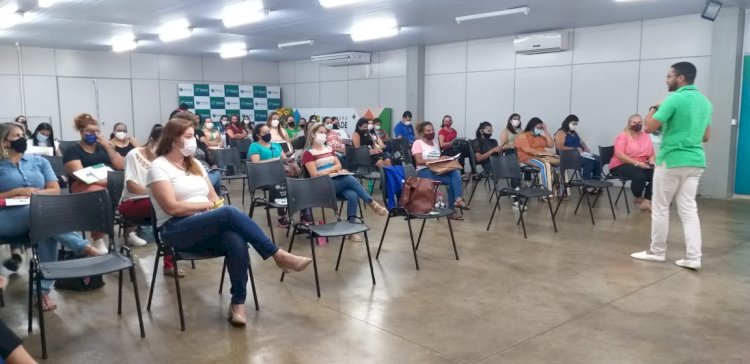 POR DETERMINAÇÃO DO PREFEITO MARDEN JÚNIOR, SECRETÁRIO DE EDUCAÇÃO, SÉRGIO SANCHES REALIZA SEGUNDO ENCONTRO DE FORMAÇÃO DE COORDENADORES DA EDUCAÇÃO INFANTIL E DO ENSINO FUNDAMENTAL DAS ESCOLAS MUNICIPAIS DE TRINDADE. OBJETIVO É FORTALECER PROTAGONISMO DOS ALUNOS PARA FORMAR ADULTOS COM AUTONOMIA E COMPETÊNCIA SOCIOEMOCIONAL