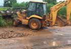 PONTOS CRÍTICOS, COMO BURACOS NO ASFALTO, SÃO FOCO DAS FRENTES DE TRABALHO DA PREFEITURA MESMO NO PERÍODO CHUVOSO